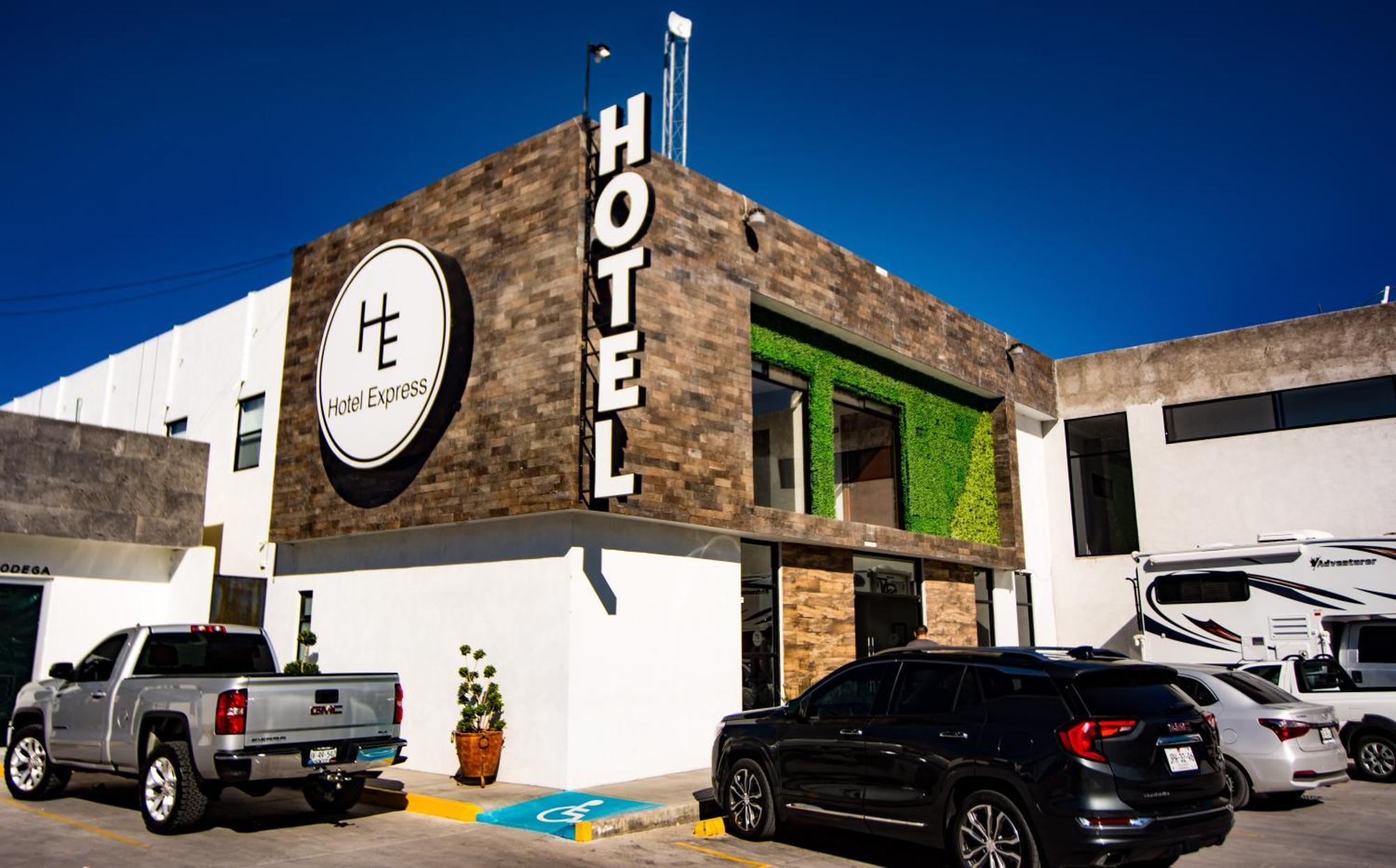 Hotel Express Jerez Jerez de García Salinas Exteriör bild